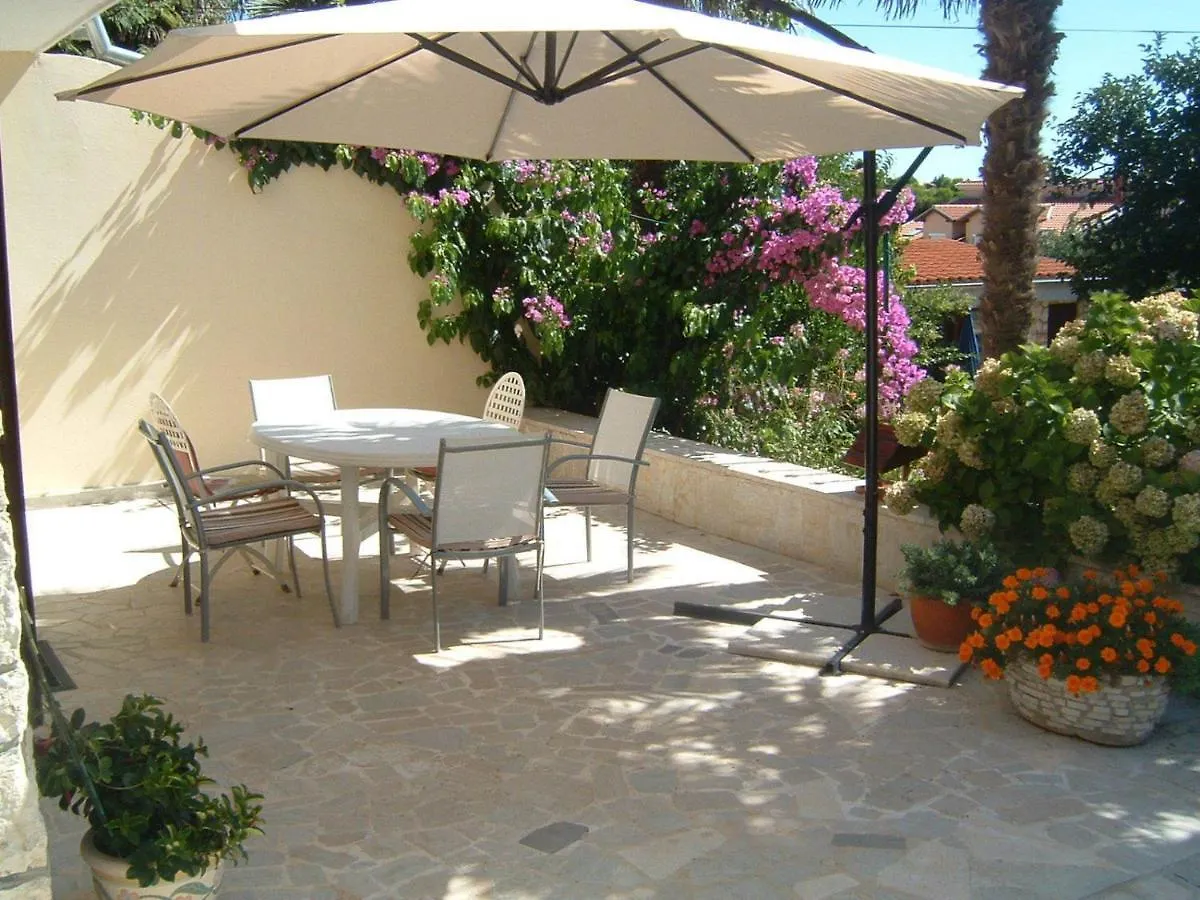 Apartments Tomic بريمونتيرا كرواتيا